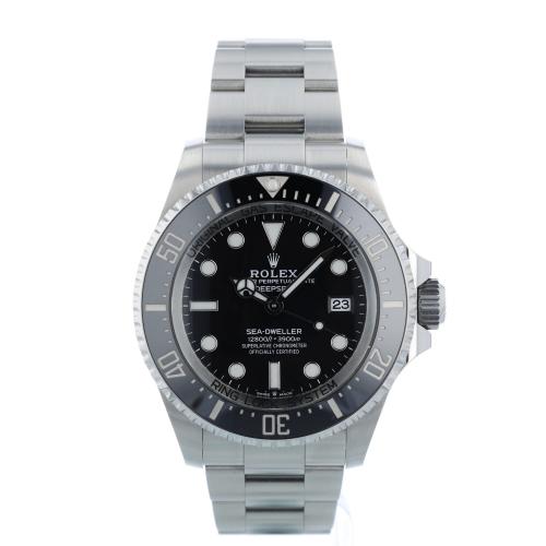 Gents Rolex Sea Dweller 136660 Steel case with Black dial