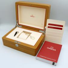 Gents Omega Speedmaster 38 324.30.38.50.01.001 Steel case with Black dial