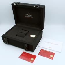Gents Omega Speedmaster 31030425001001 Steel case with Black dial