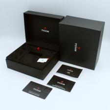 Gents Tudor Black Bay 7941A1A0NU Steel case with Black dial