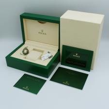 Gents Rolex DateJust 36 126200 Steel case with Blue dial