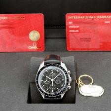 Gents Omega Speedmaster 31032425001002 Steel case with Black dial
