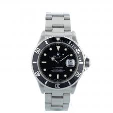 Gents Rolex Submariner Date 16610 Steel case with Black dial