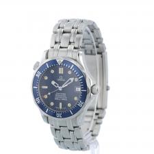 Gents Omega Seamaster Stainless Steel case with Blue Wave dial
