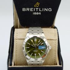 Gents Breitling Chronomat A32398 Stainless Steel case with Green dial