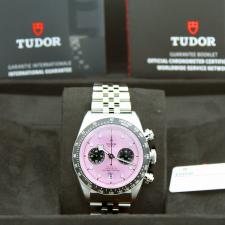 Gents Tudor Black Bay 79360N Stainless Steel case with Pink dial